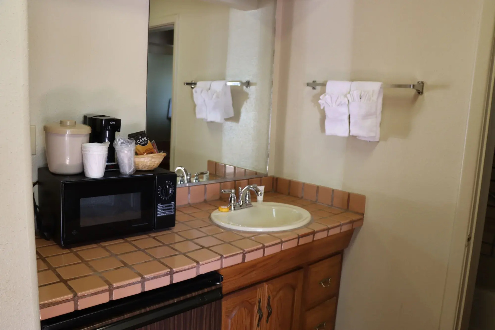 Sagebrush Inn & Suites