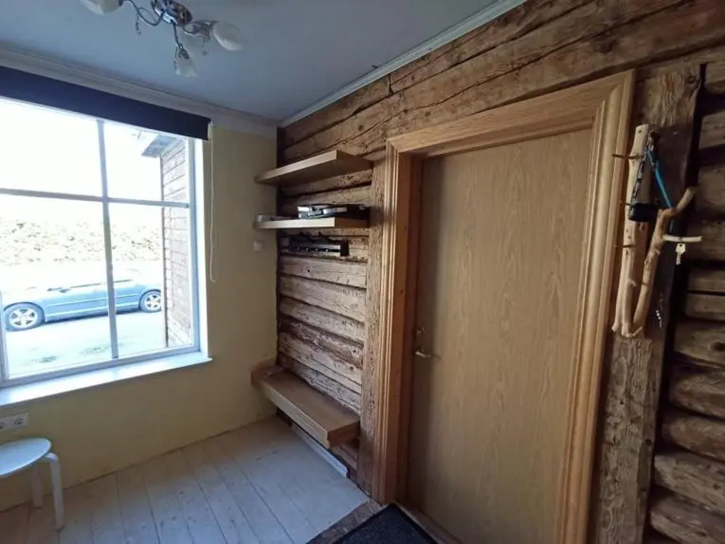 Vee Retro Studio Apartment