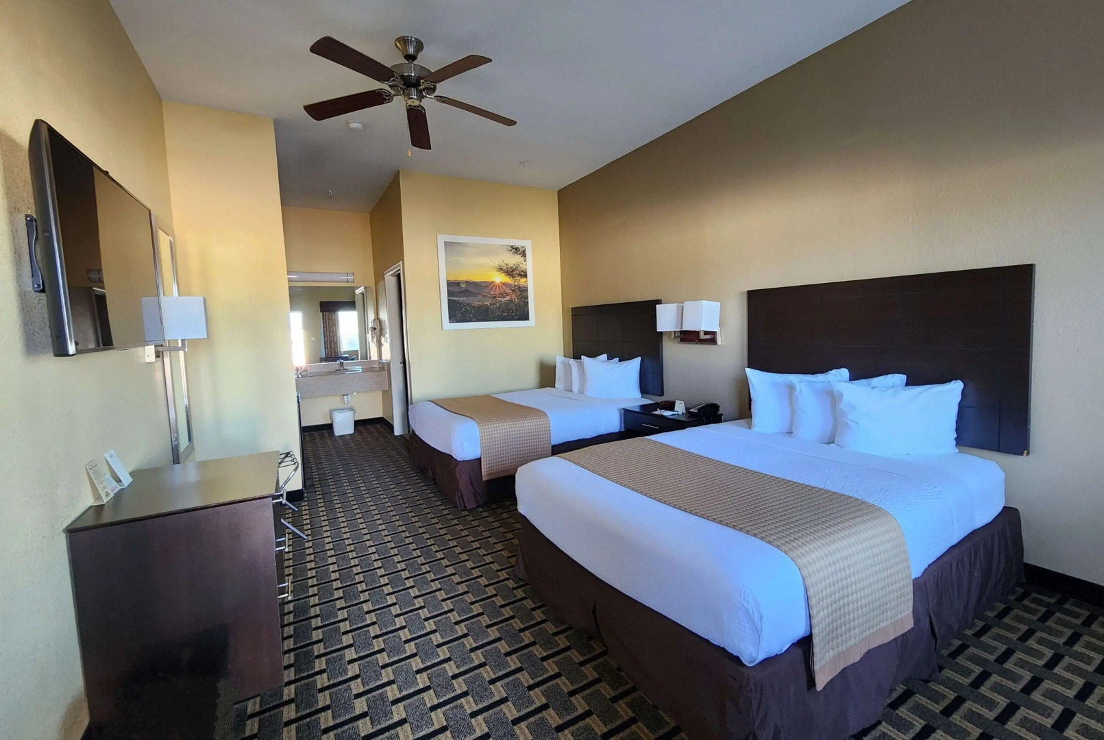 Days Inn by Wyndham Baytown East