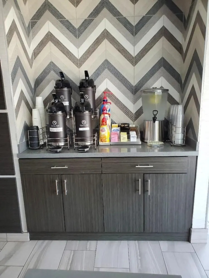 La Quinta Inn & Suites by Wyndham Ponca City