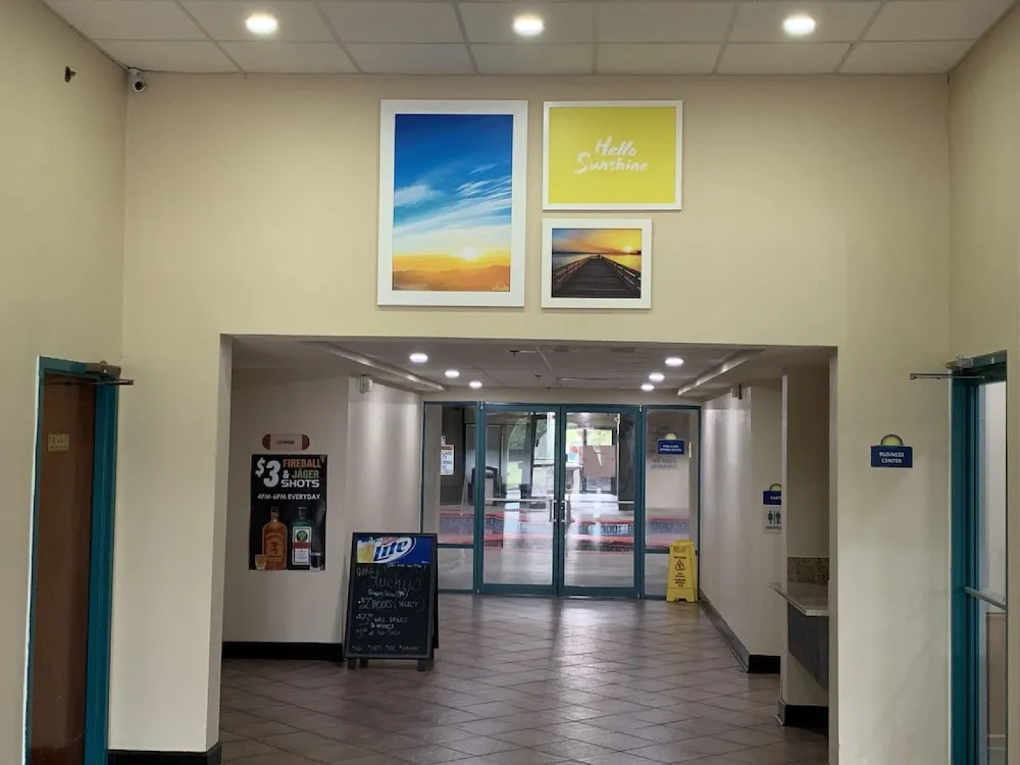 Days Inn & Suites by Wyndham Savannah Gateway I 95 And 204