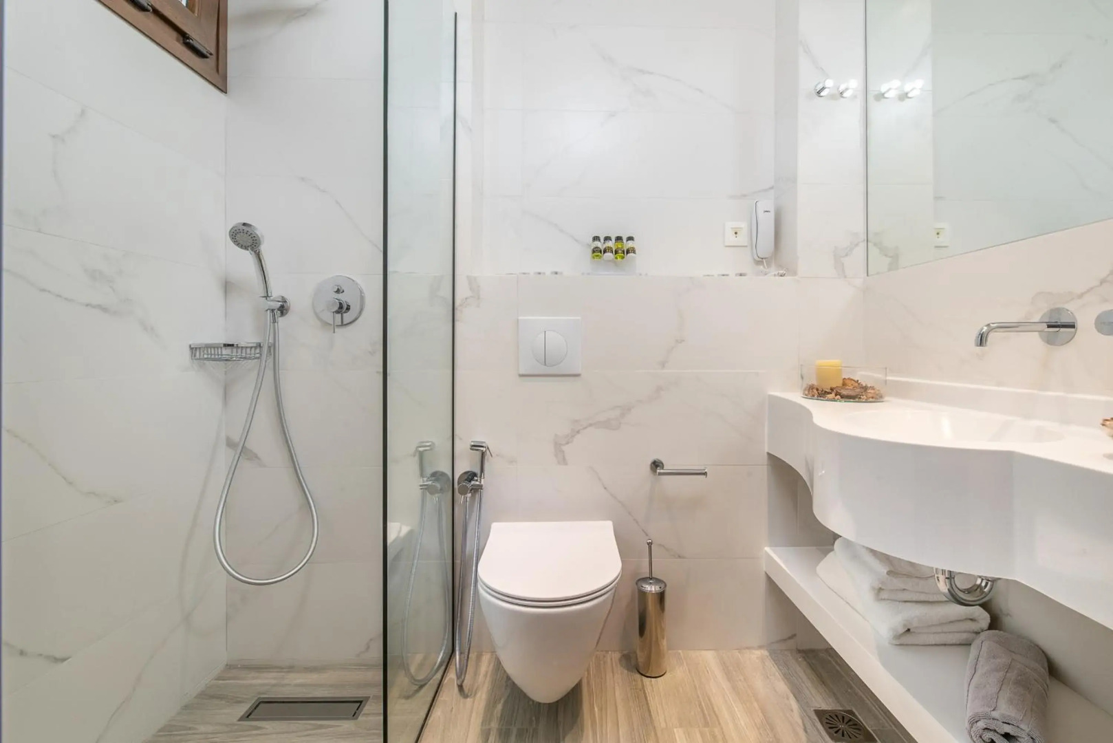 Lagomandra Hotel and Spa