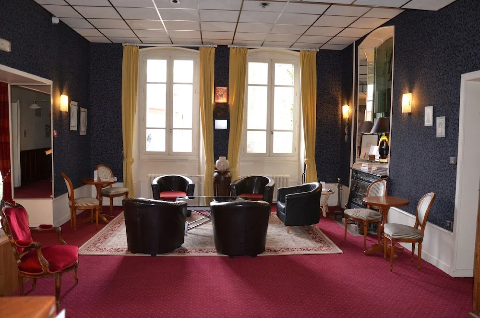 Logis Palais Des Fleurs Restaurant Les Capucines