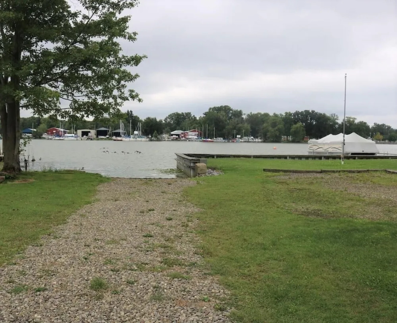 2729 Willow Ave. 3 Bedroom Condo