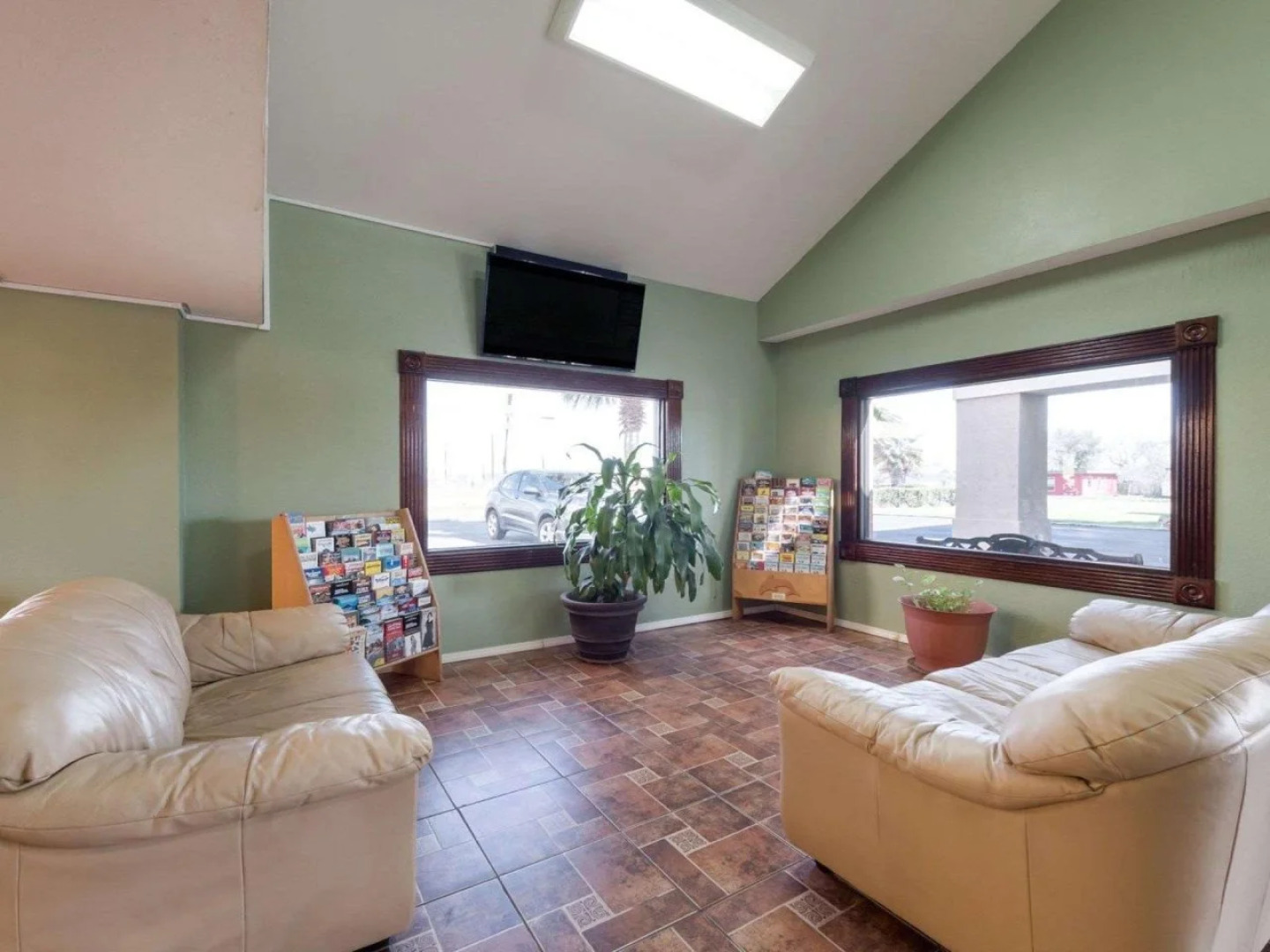 Rodeway Inn Corpus Christi