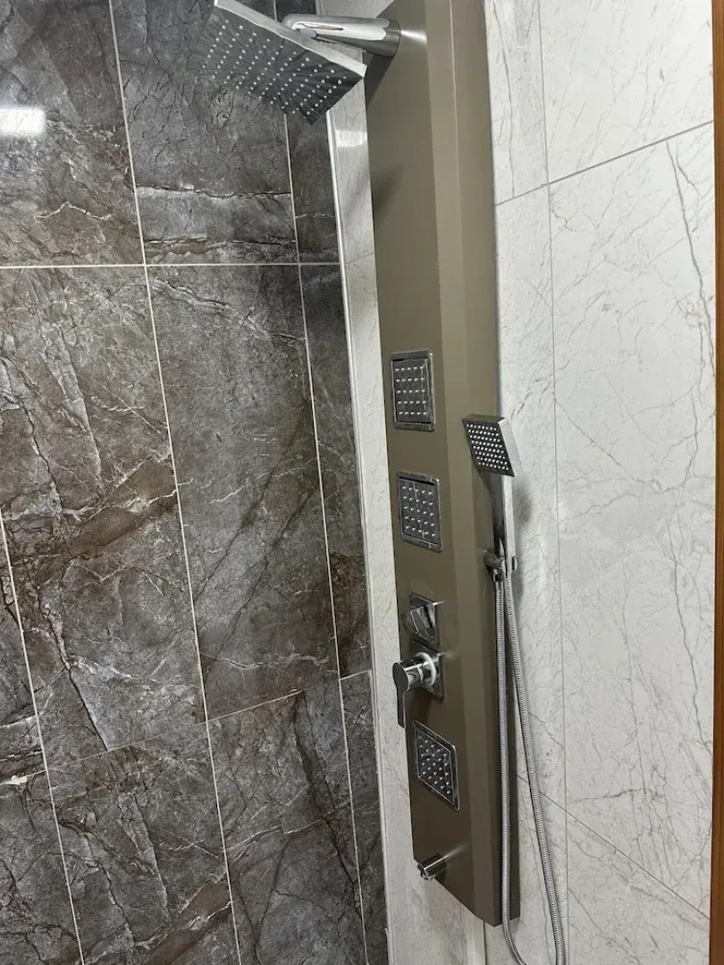 Dolphin Boutique Hotel & Restaurant