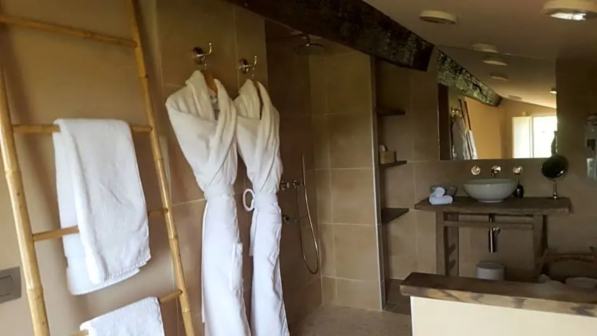 Logis Hotel Restaurant Le Prieure