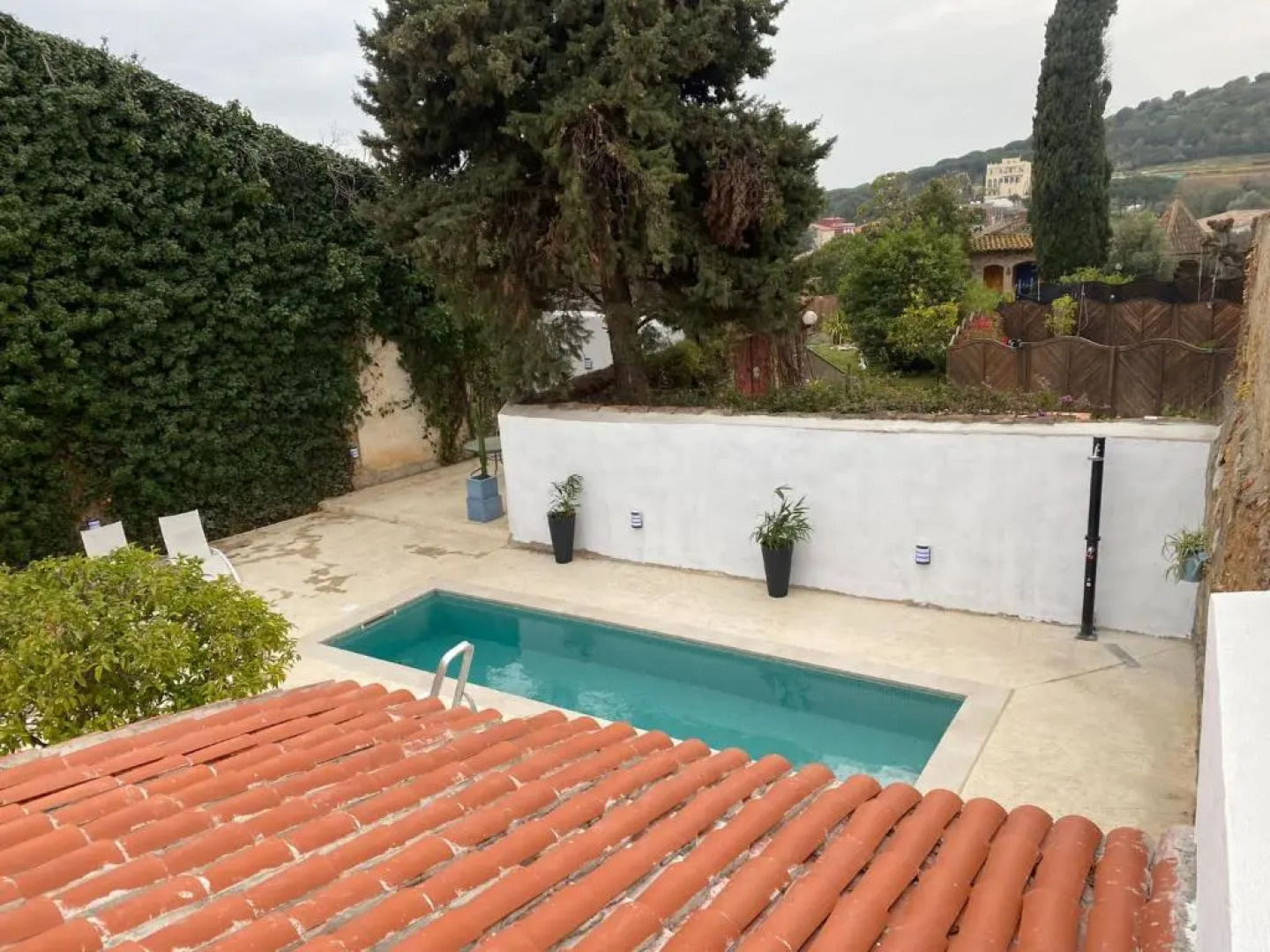 Valentinos House & Pool