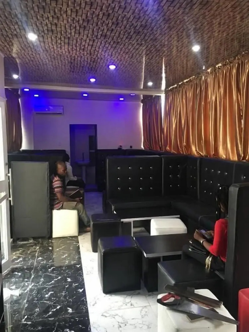 Toprate Luxury Hotel