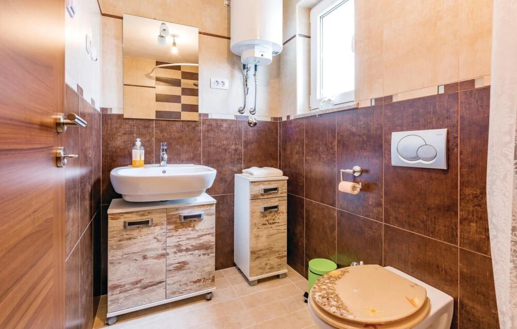 Beautiful Home in Valbandon With Wifi and 4 Bedrooms