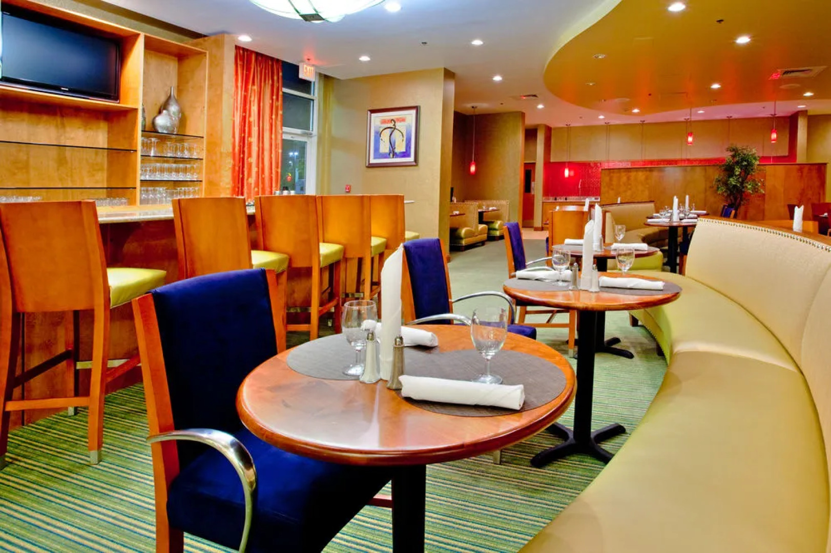 DoubleTree by Hilton Richmond Airport