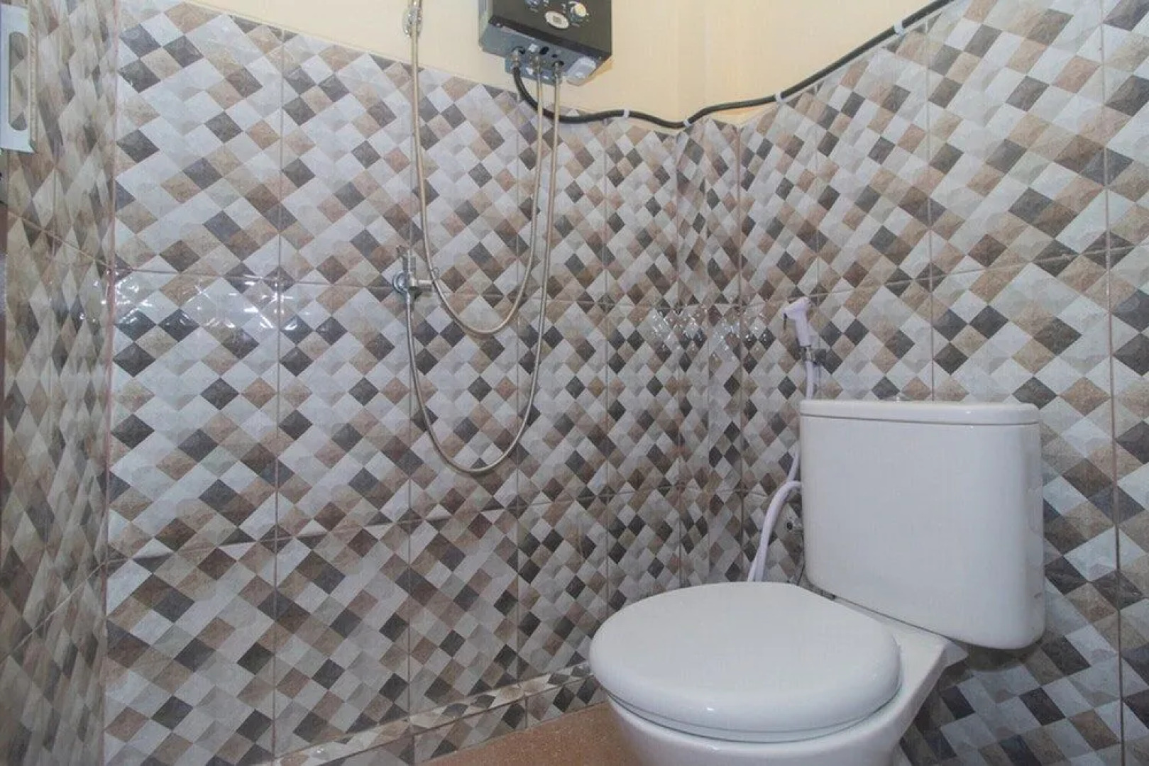 RedDoorz Syariah near Politeknik Negeri Madiun