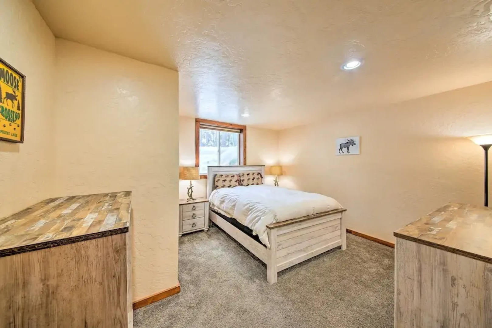 Priest Lake Apartment Near Hiking Trails!