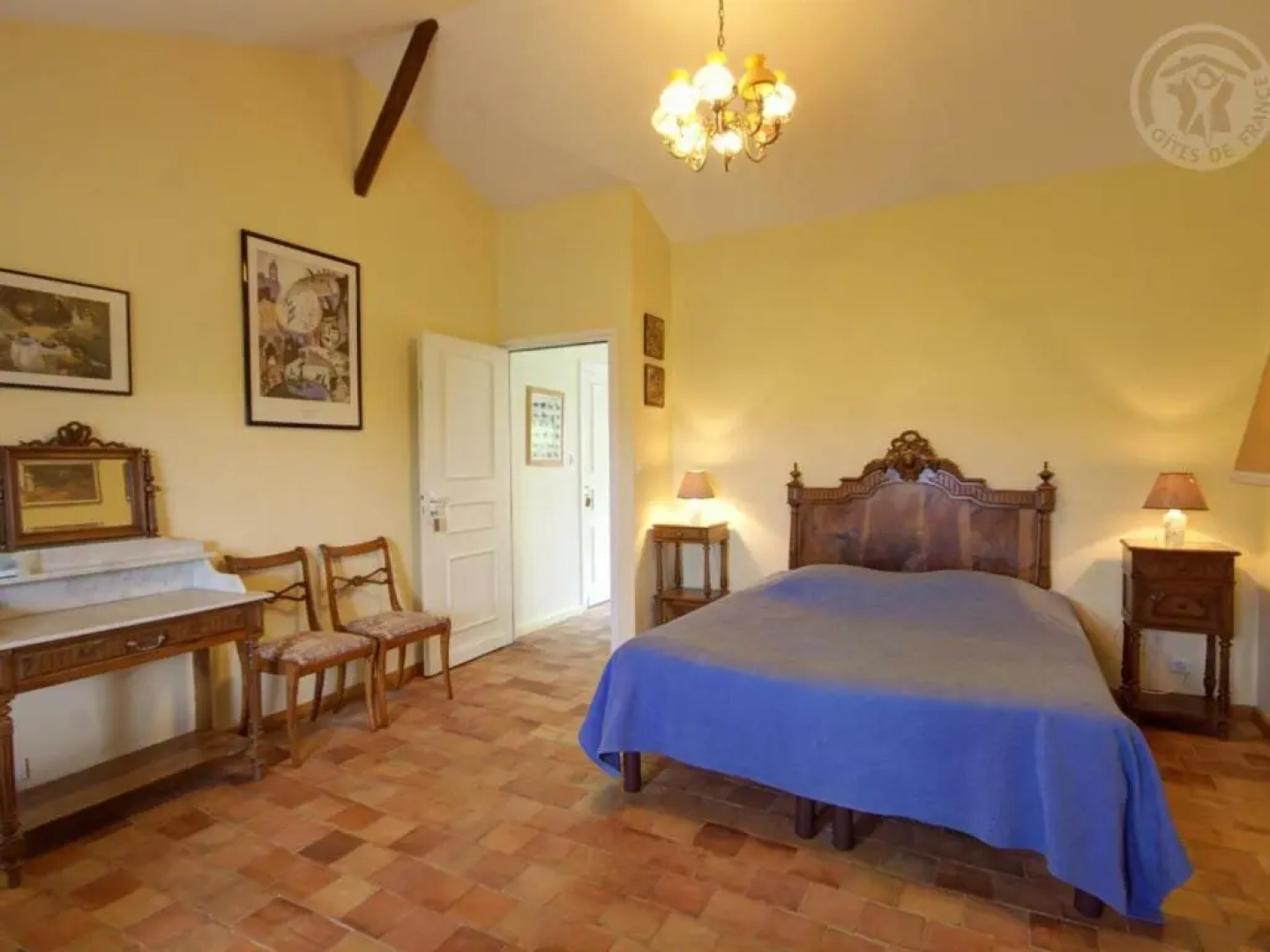 House Gite 5 Personnes la Vache Sur Le Toit : Le Gîte.