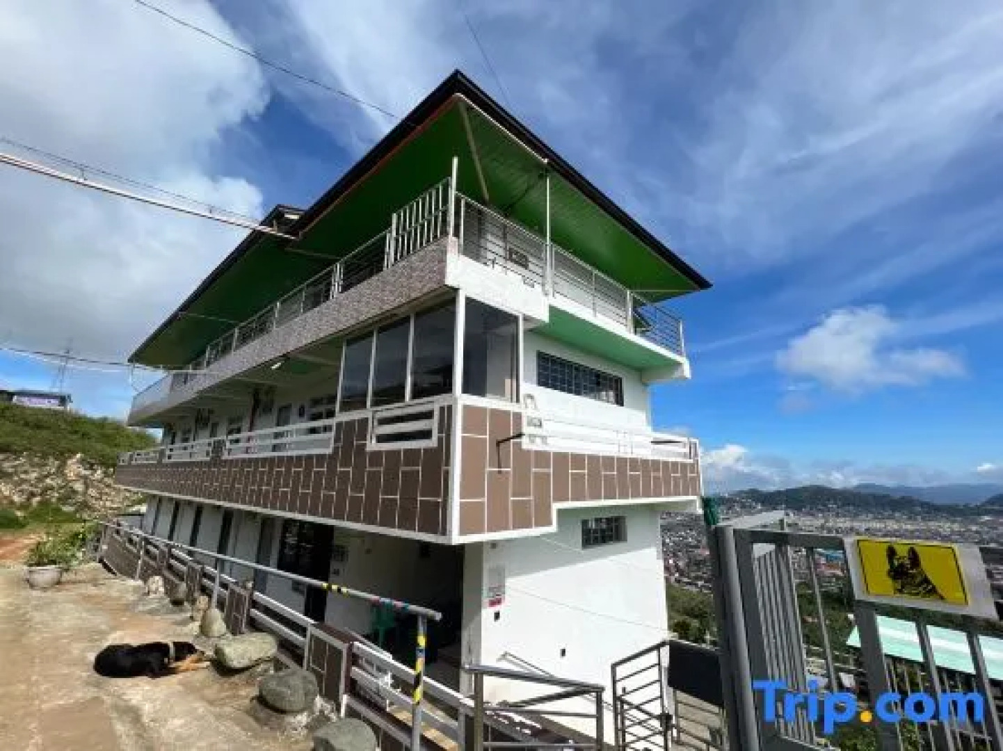 Wanay's Rocky Mountain Homestay