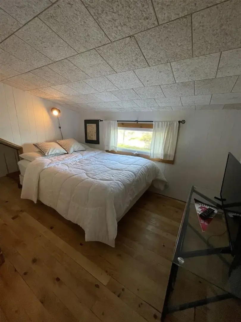 Camp Carroll Limit 6 3 Bedroom Home by RedAwning