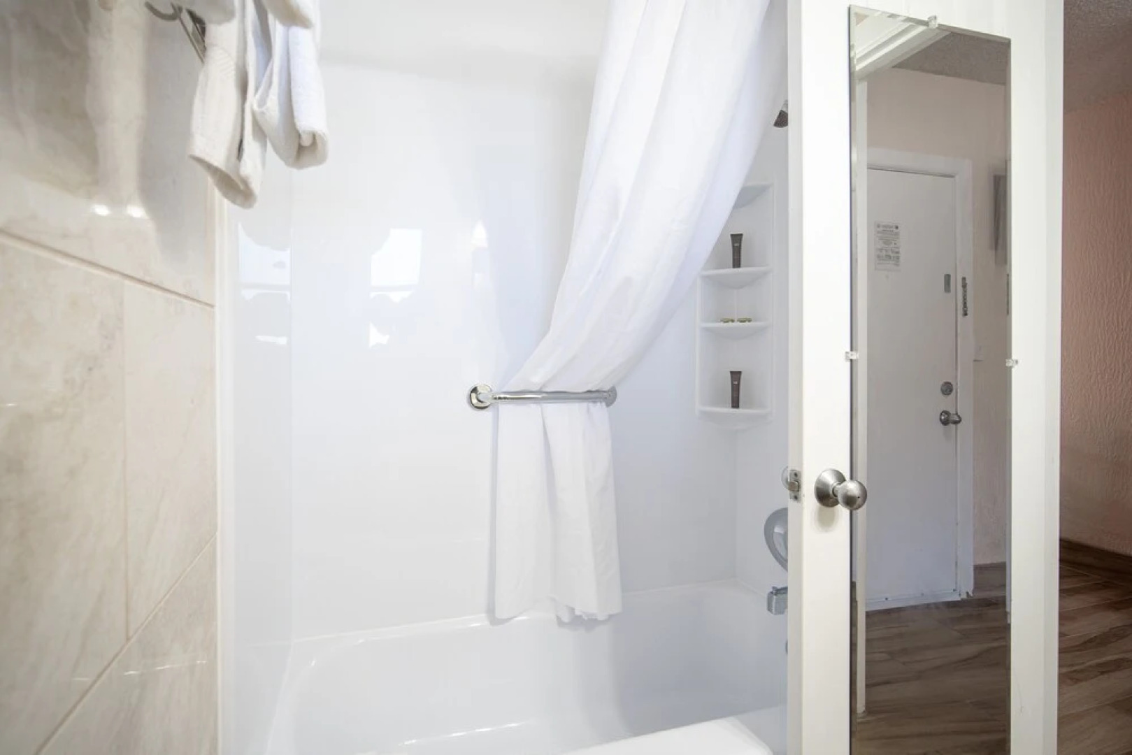 Island Sun Inn & Suites - Venice, Florida Historic Downtown & Beach Getaway