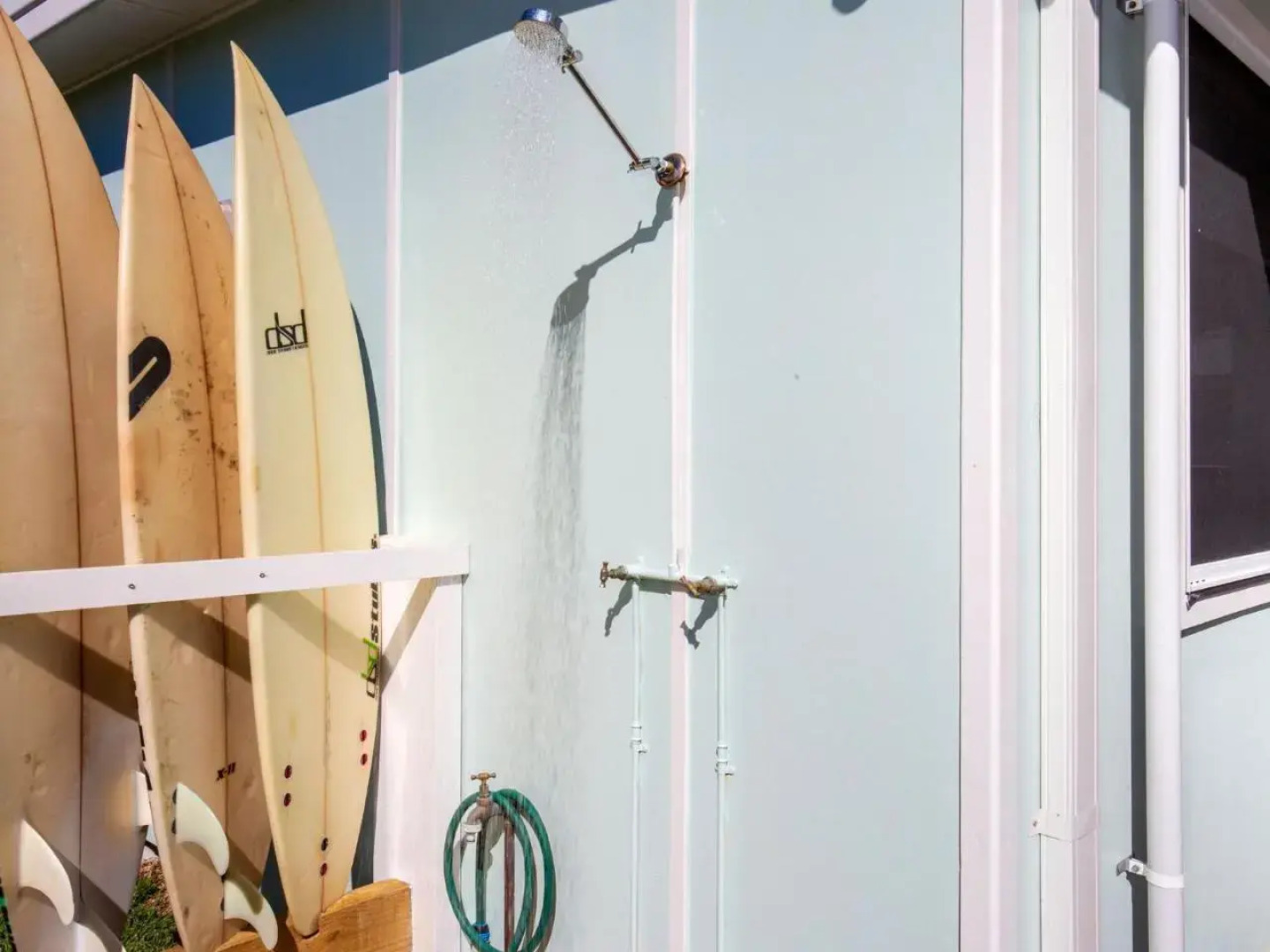 Periwinkle I Pet Friendly I 2 Mins Walk to Beach