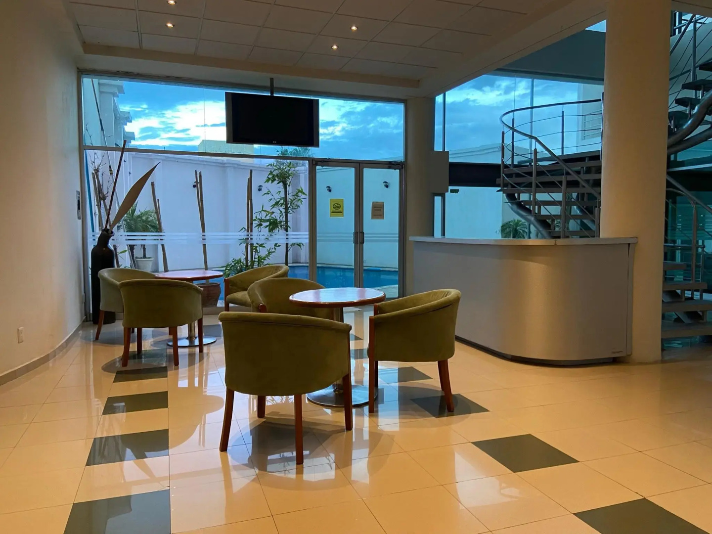 Enterprise Inn Poliforum