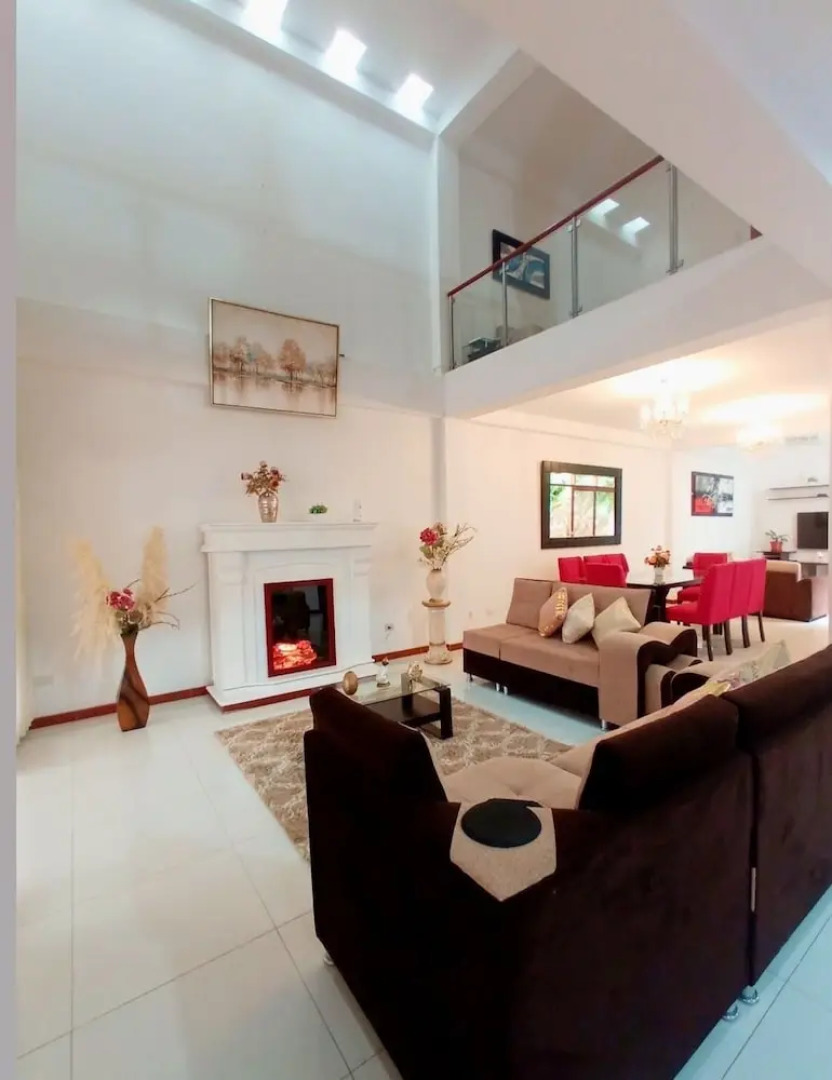 DELUXE HOTEL TALARA 5 minutes from the airport and Plaza de Armas