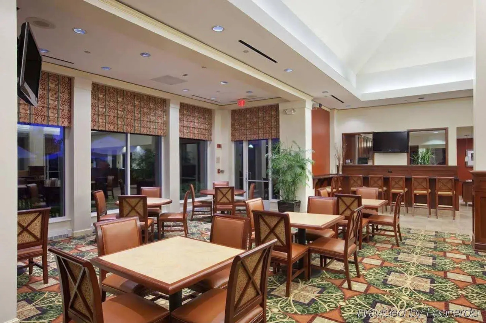 Hilton Garden Inn Chicago / Oak Brook