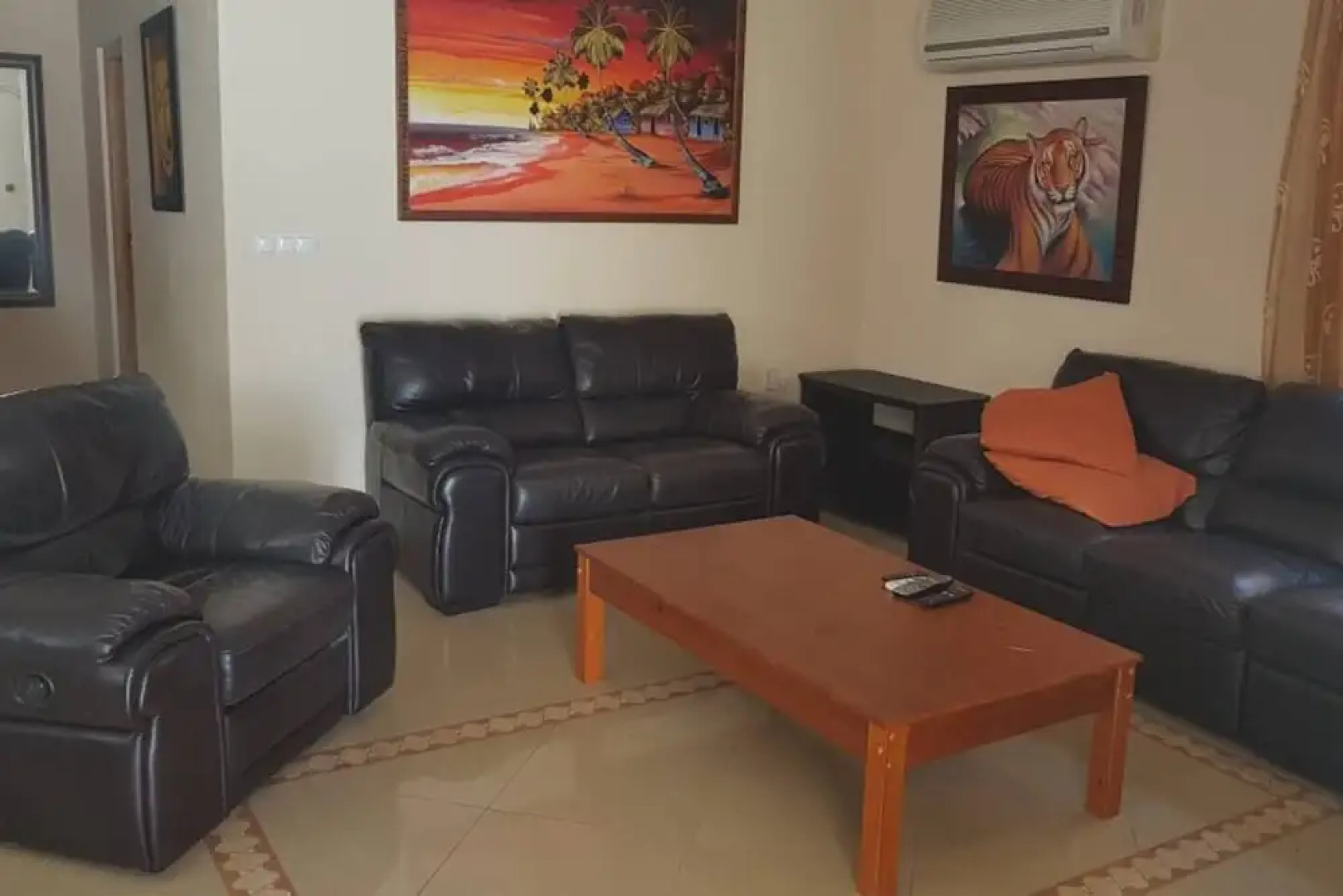 Large Luxurious Villa Urb La Escuera Private Pool