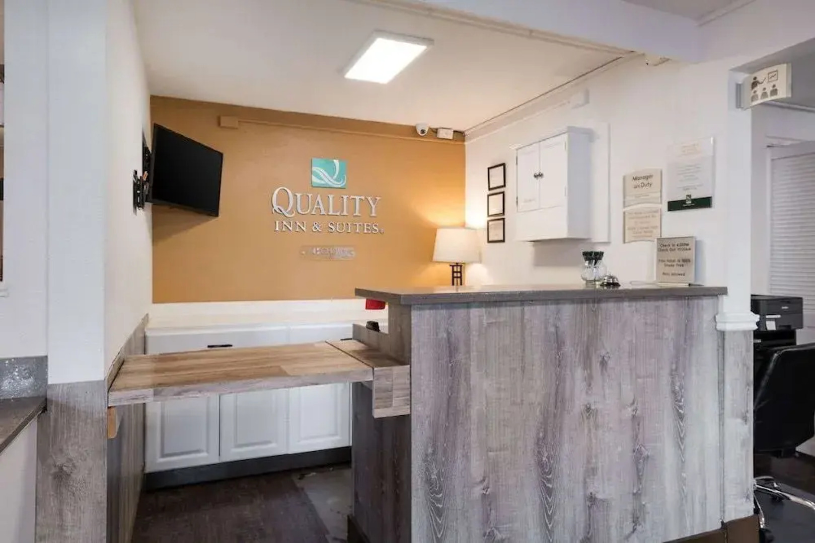 Quality Inn & Suites Silverdale