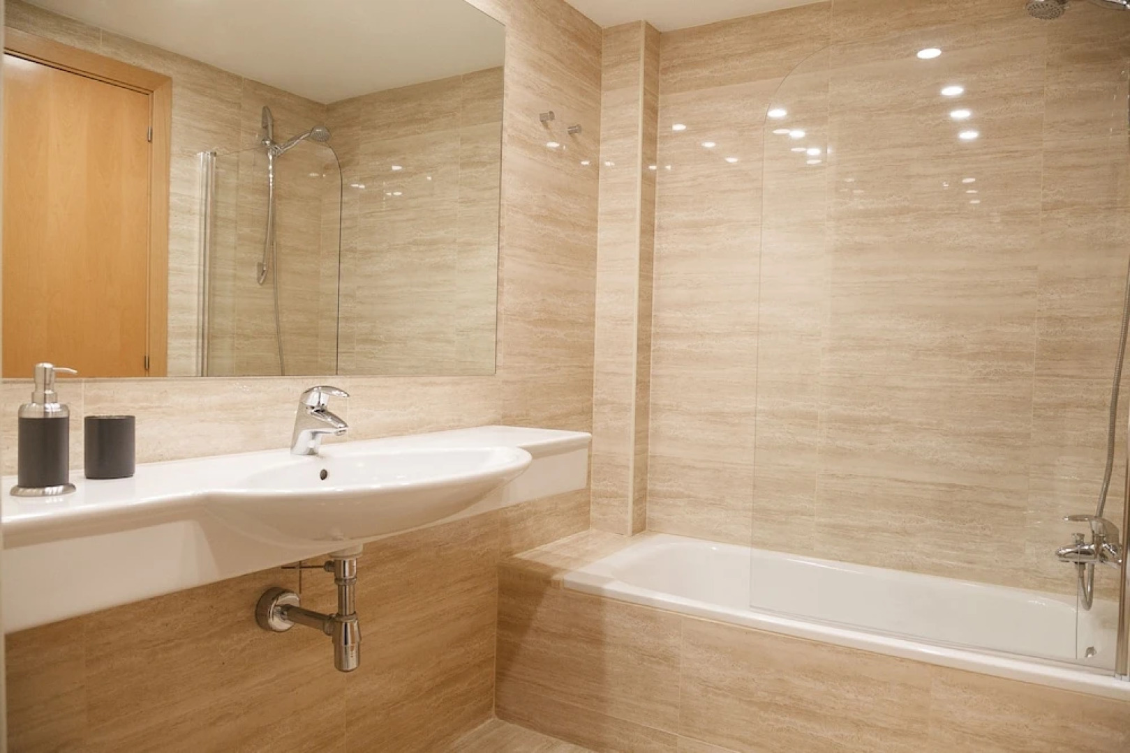 Miramar Serveis - Augusta Esquirol