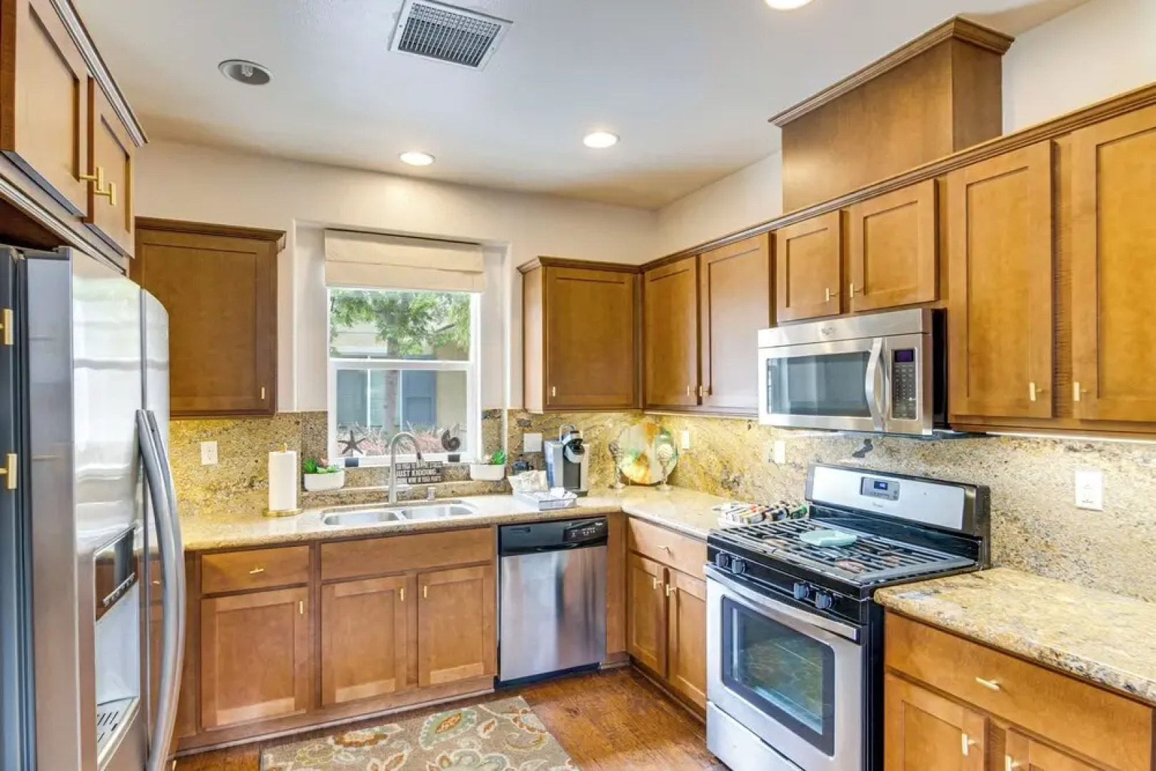 Walk to Beach: Luxe San Buenaventura Villa!