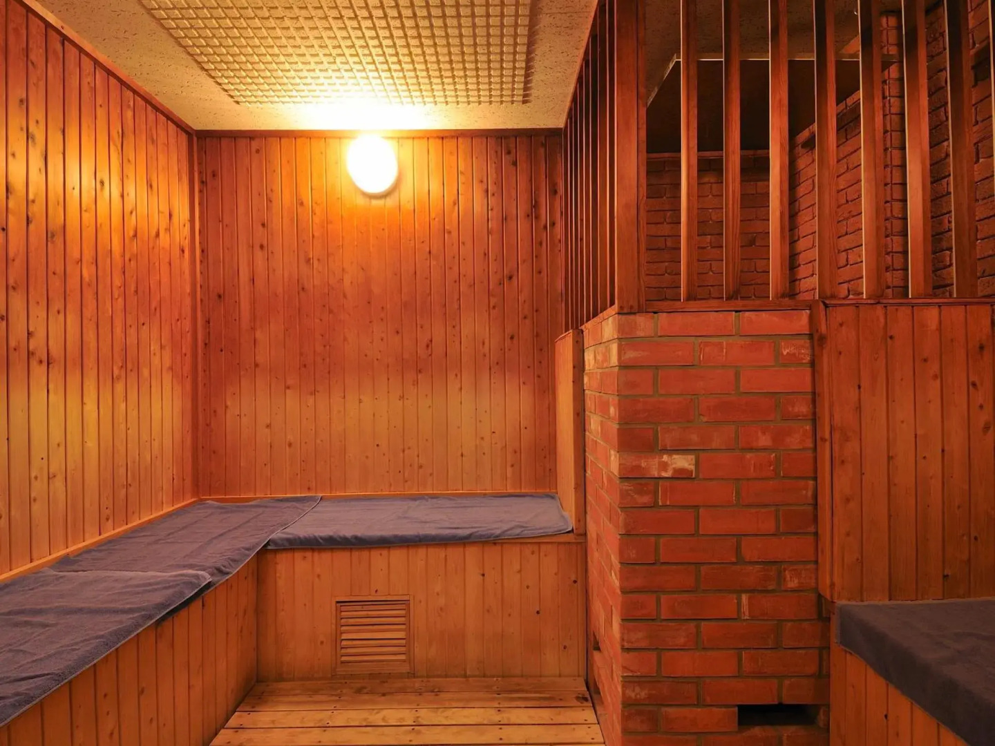 The Moon Beach Museum Resort