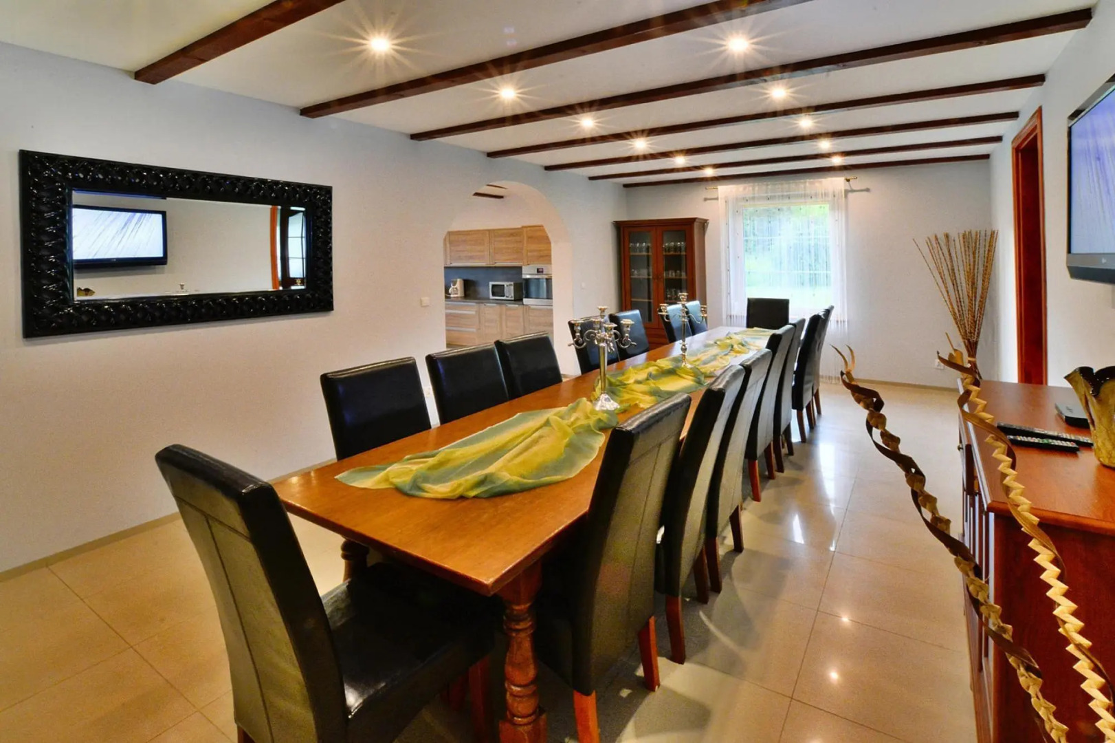 Holiday villa 470 sqm, garden 5000 sqm, Swiecianowo