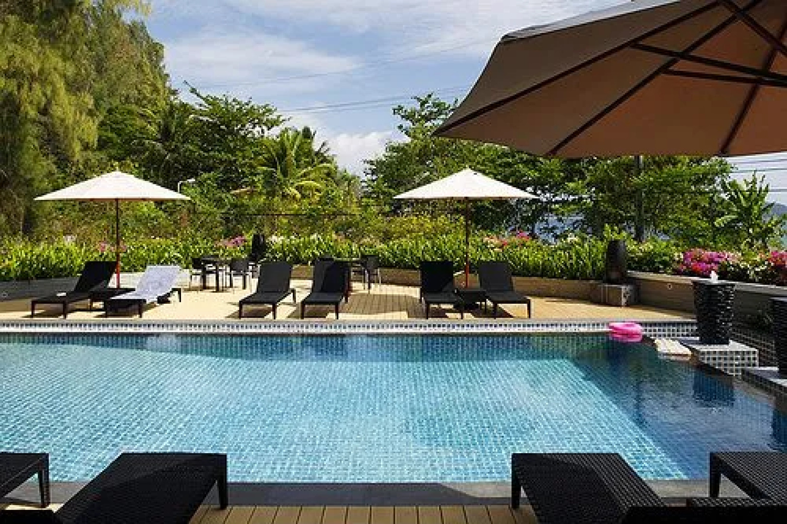 Absolute Nakalay Beach Resort