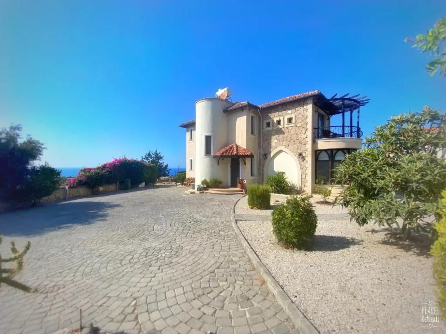 No1 The Lanterns, Peake’s Retreats