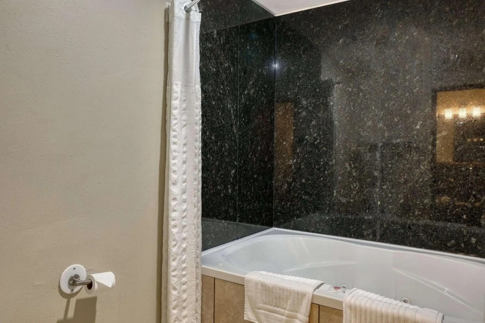 Comfort Suites Appleton Airport