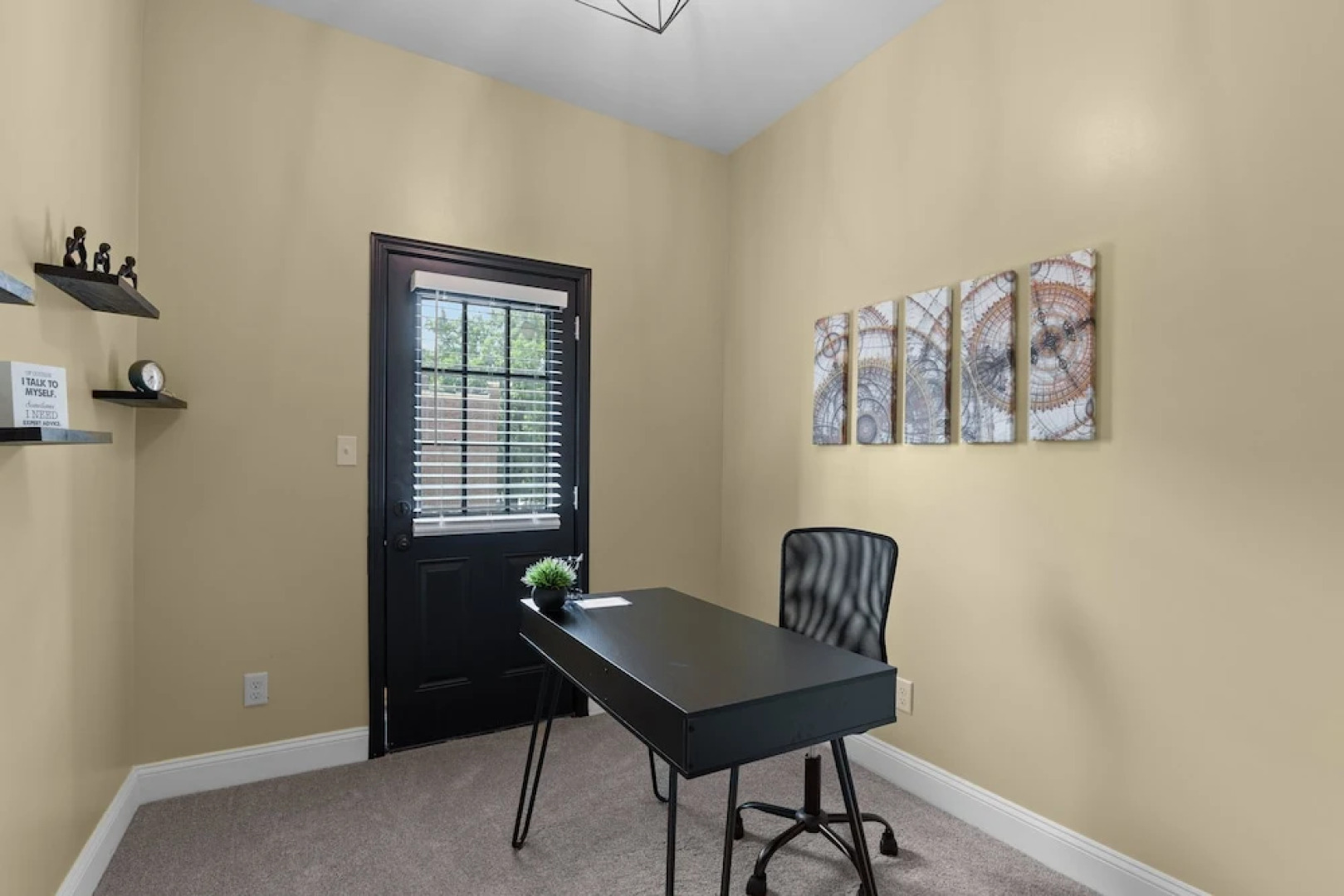 Red Brick Hideaway | JZ Vacation Rentals