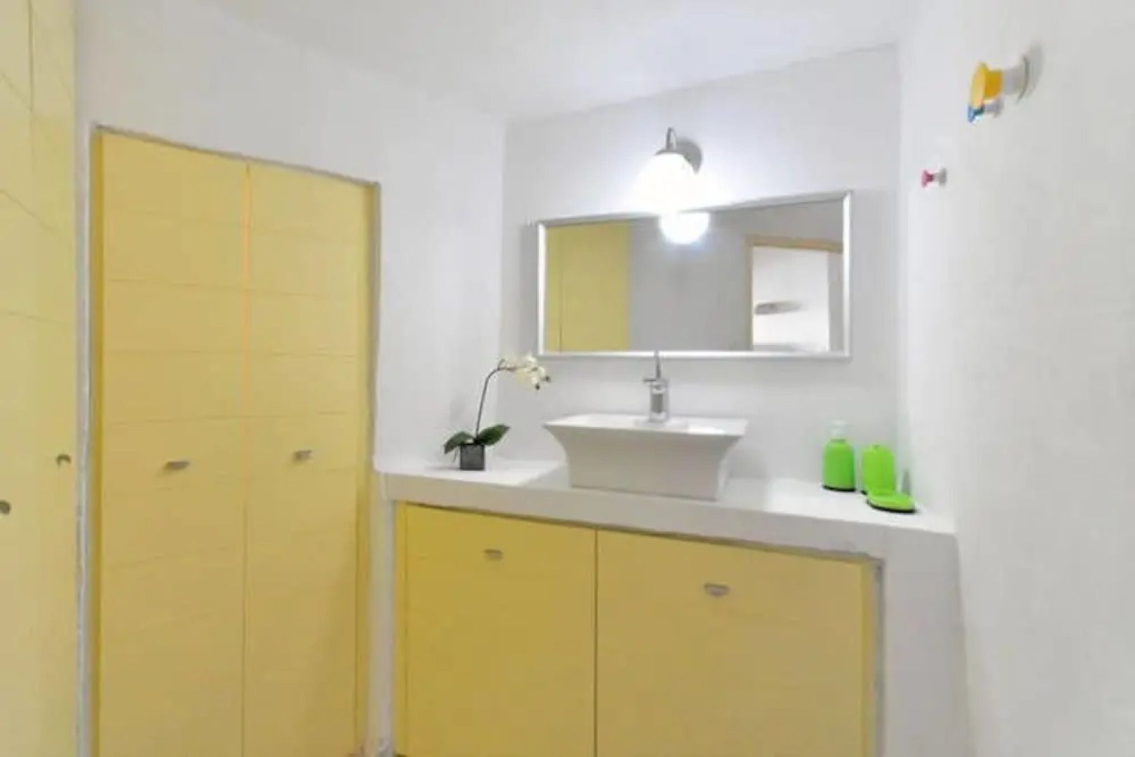 Beachfront Apartment Downtown