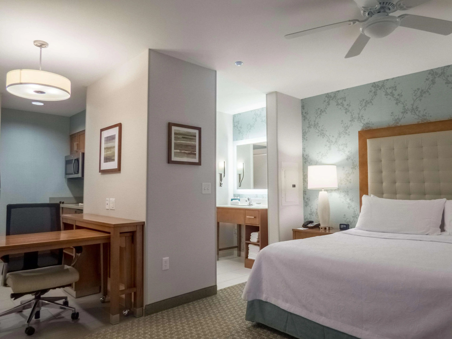 Homewood Suites by Hilton Gateway Hills Nashua