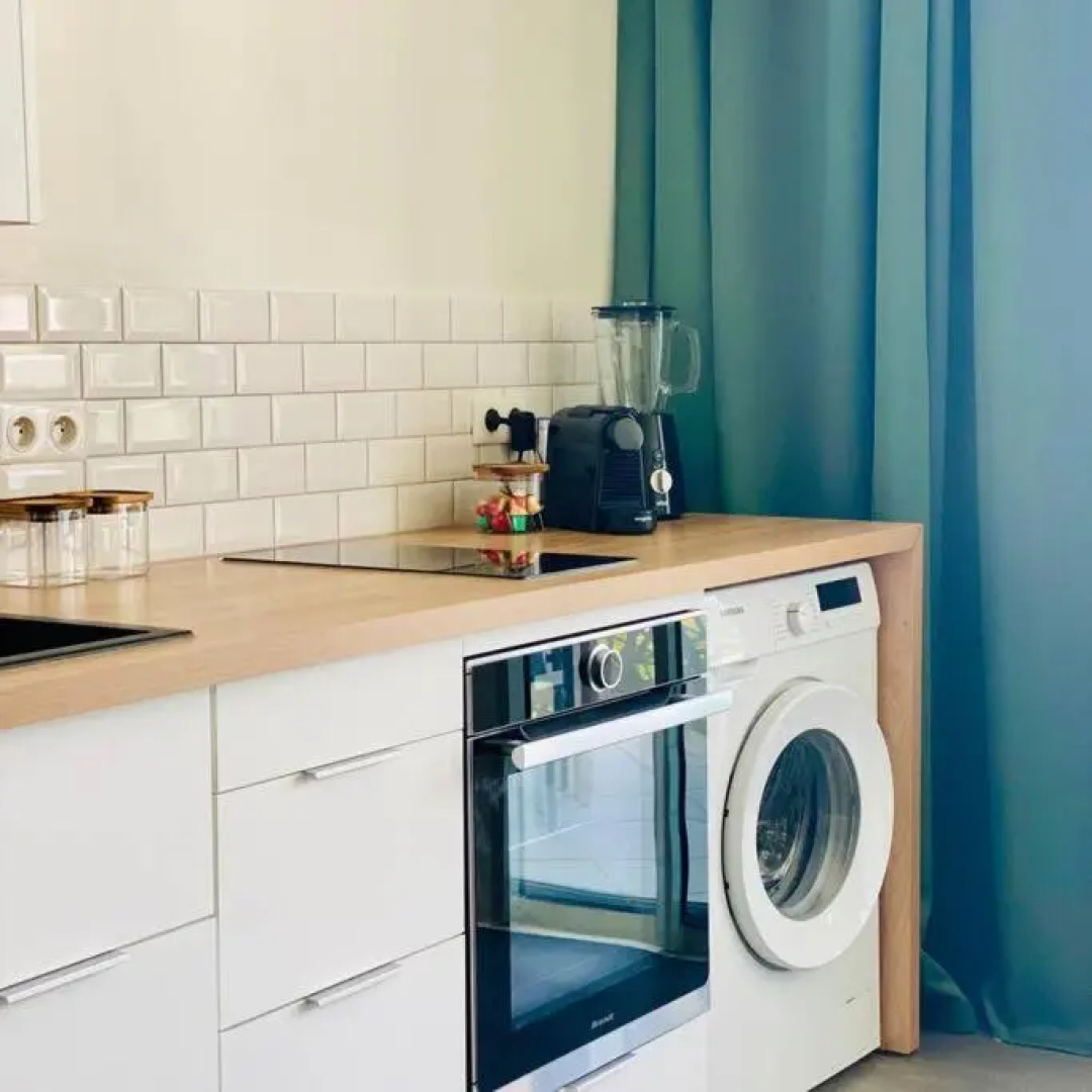 Studio tropical, beautifully renovated, sea view