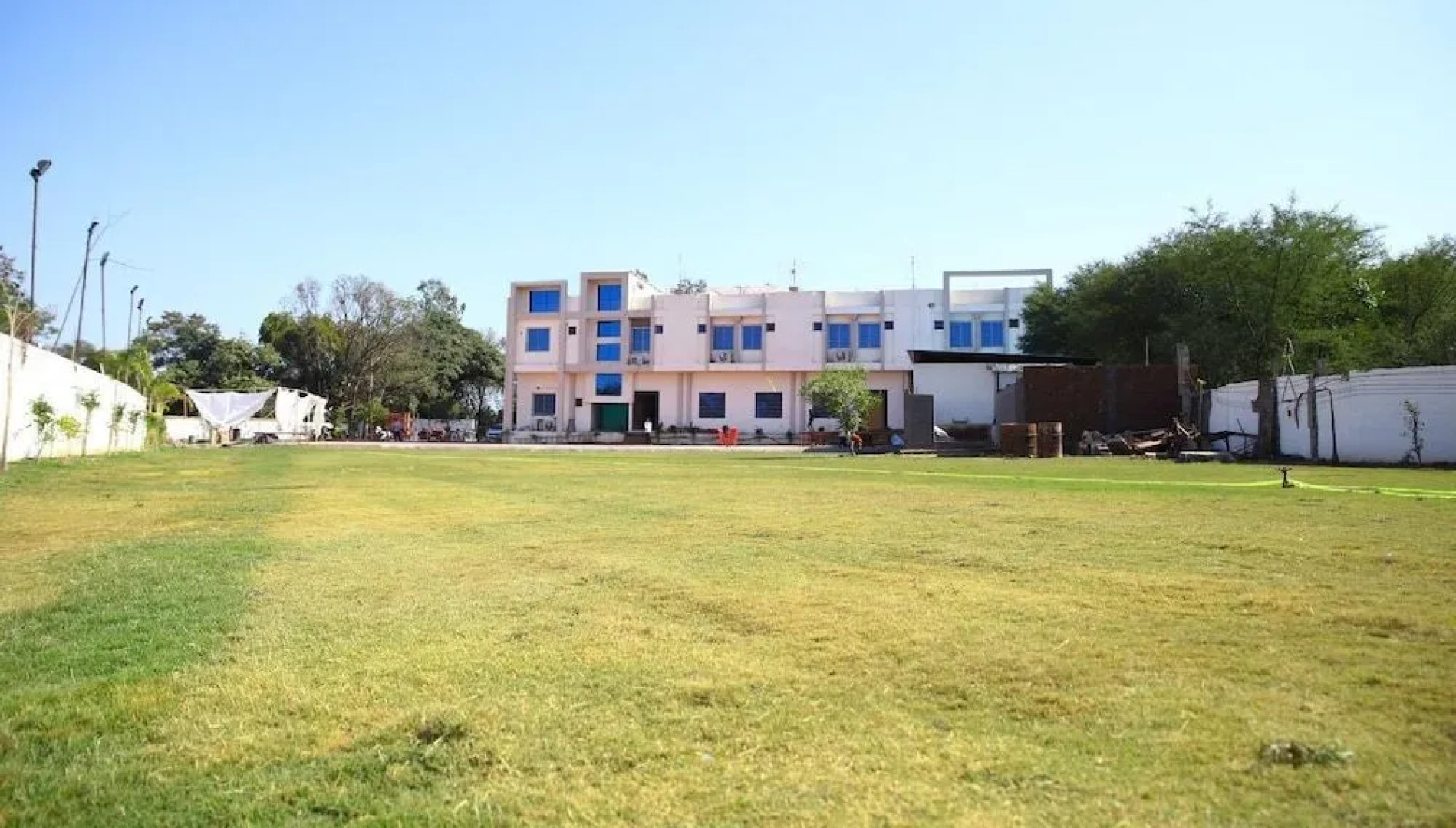 Hotel Tirupati Palace