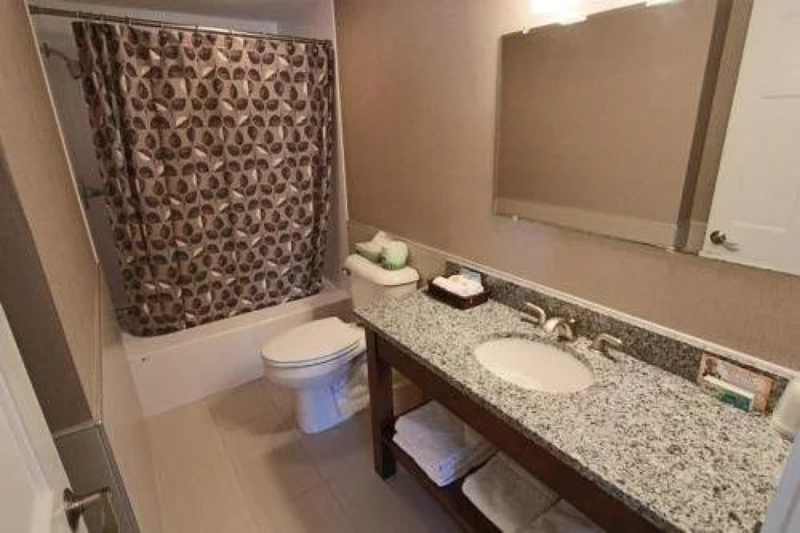 New England Inn and Lodge