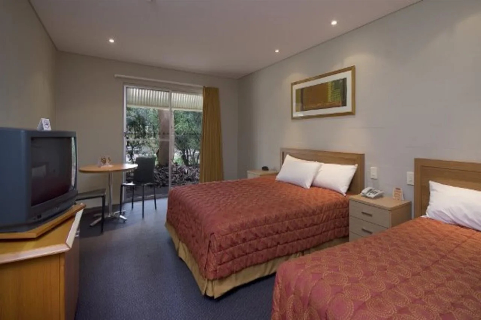 Outback Pioneer Hotel