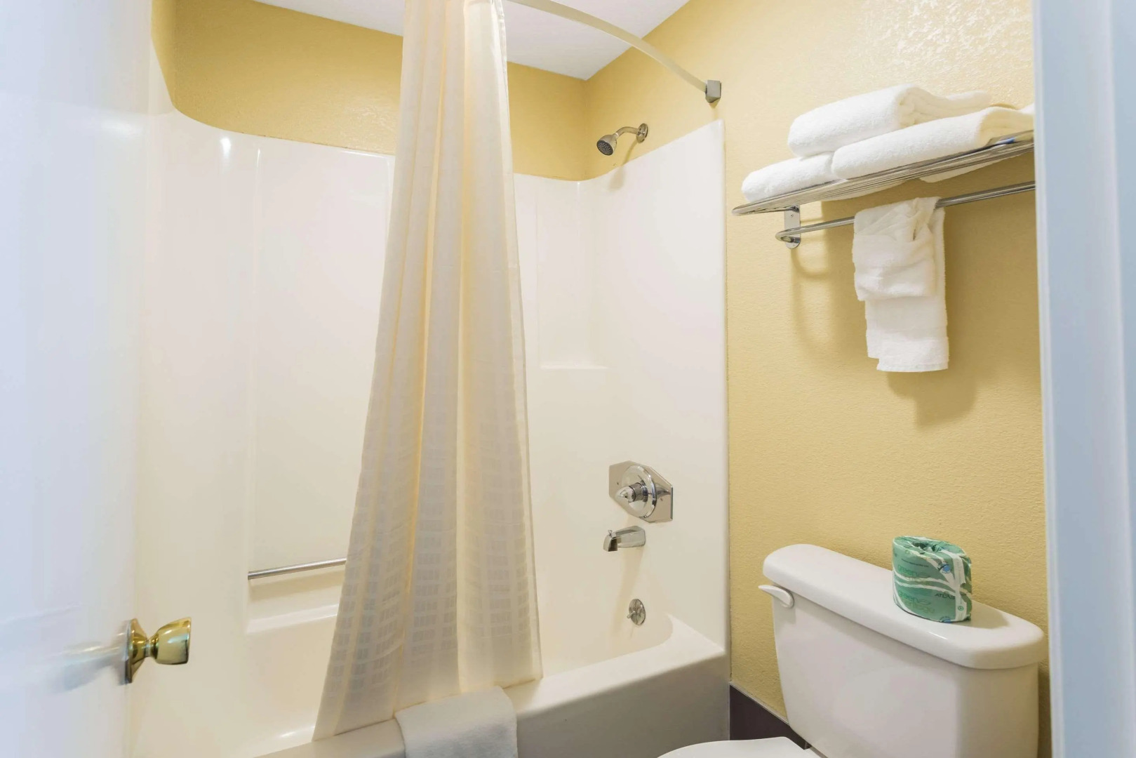 Econo Lodge White Pine Morristown I-81 & I-40 Split