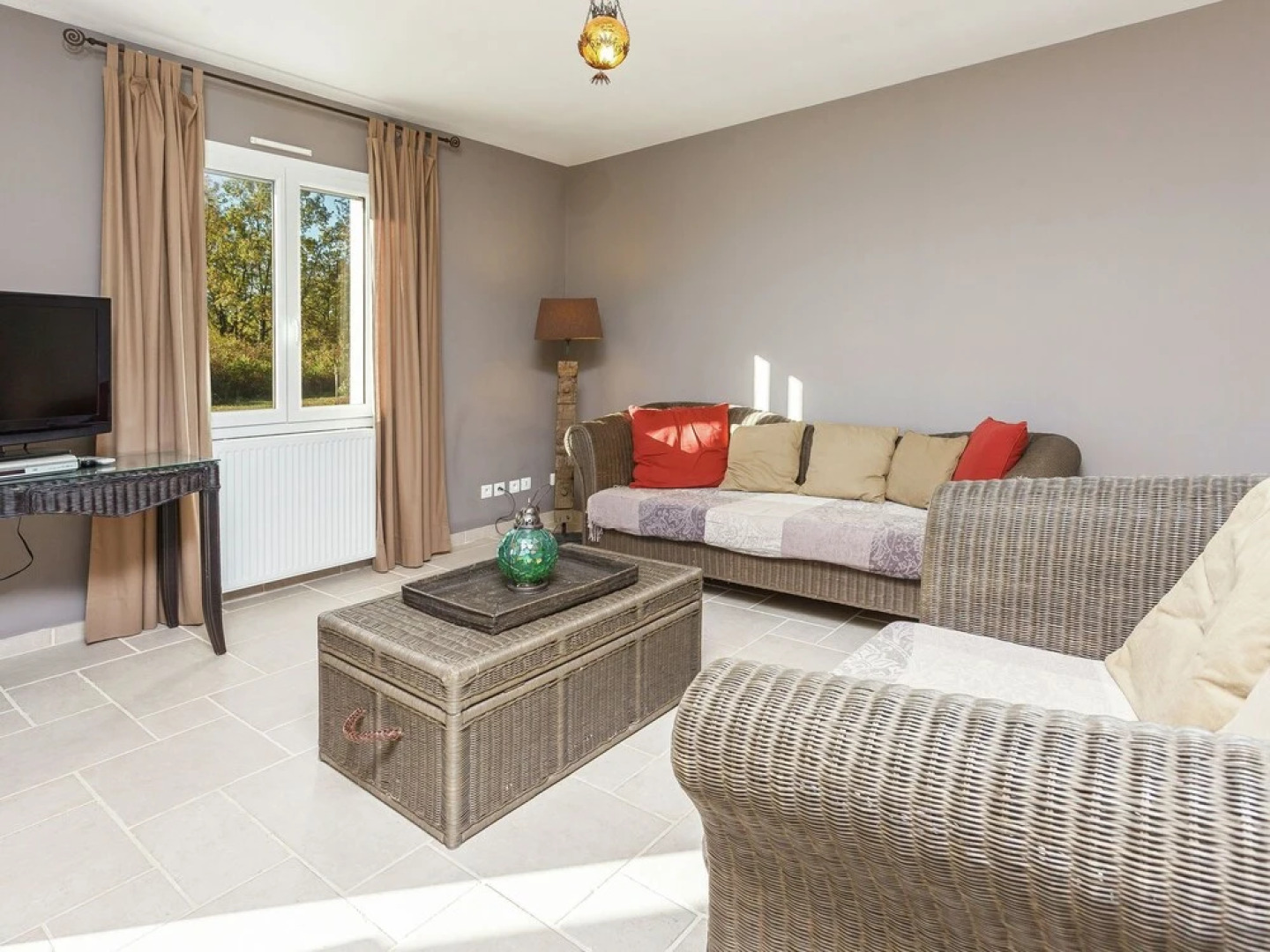 Luxury Villa in Cazals with Swimming Pool