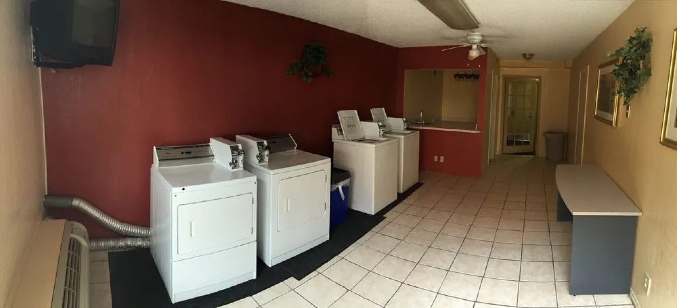 Studio 6 Fort Worth, TX – Downtown East