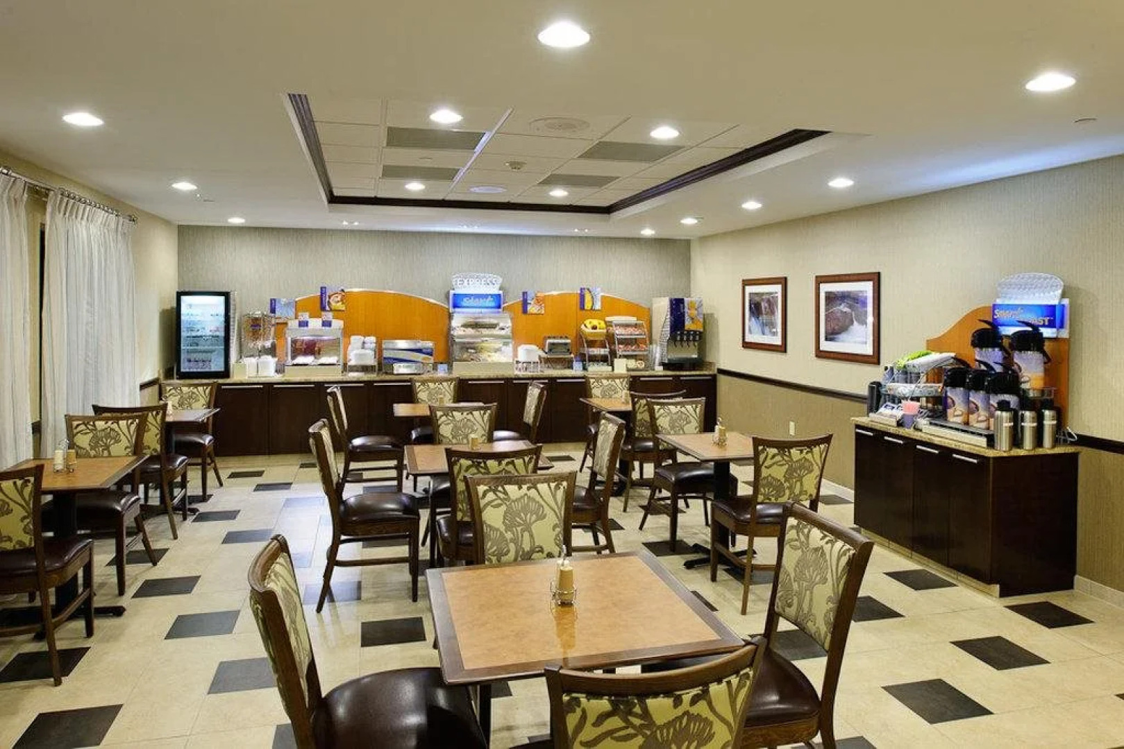 Holiday Inn Express Philadelphia Airport by IHG