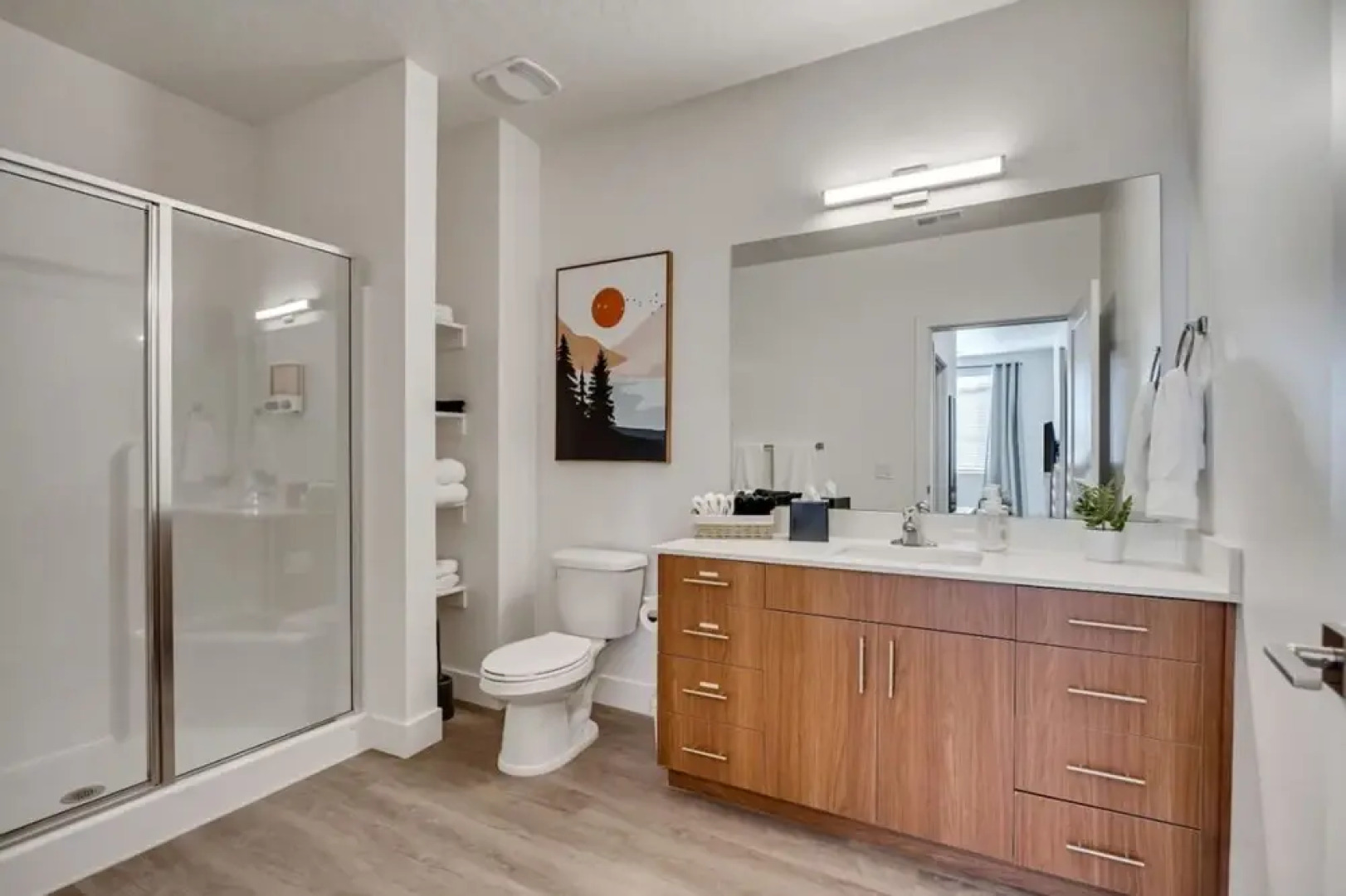 Family Friendly - 4th Story w Elevator - King Beds