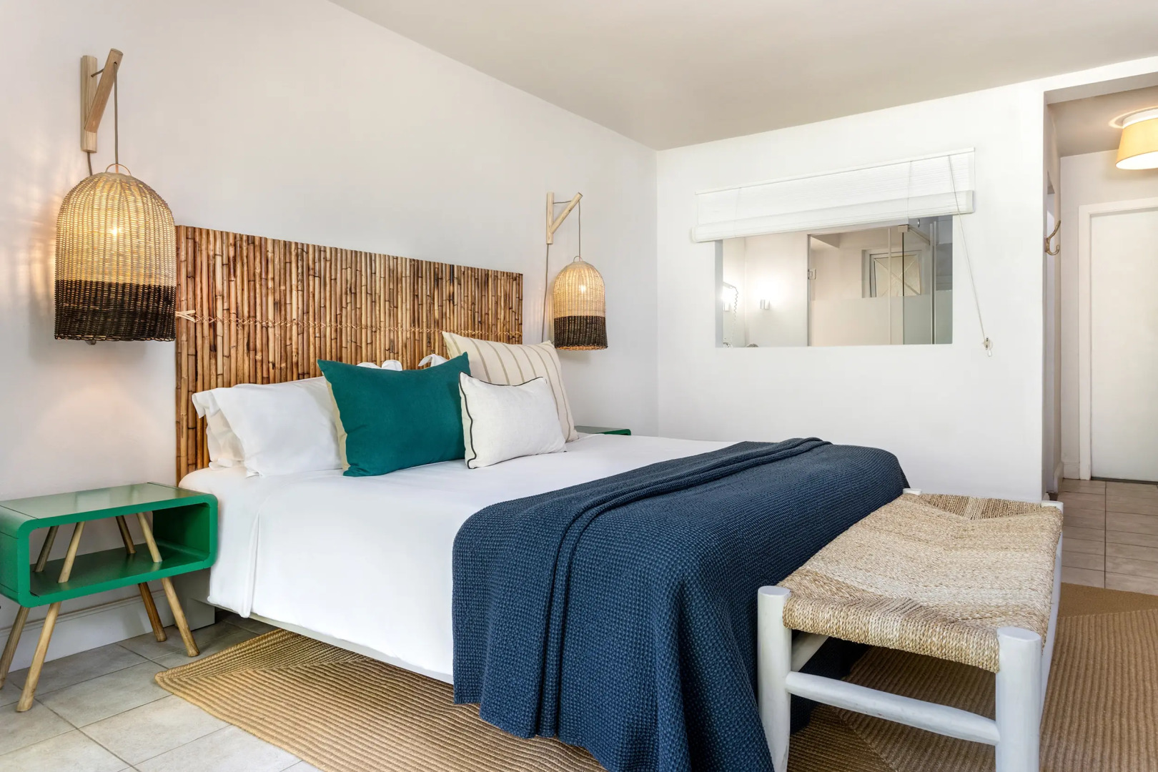 Lagoon Attitude - Adults Only