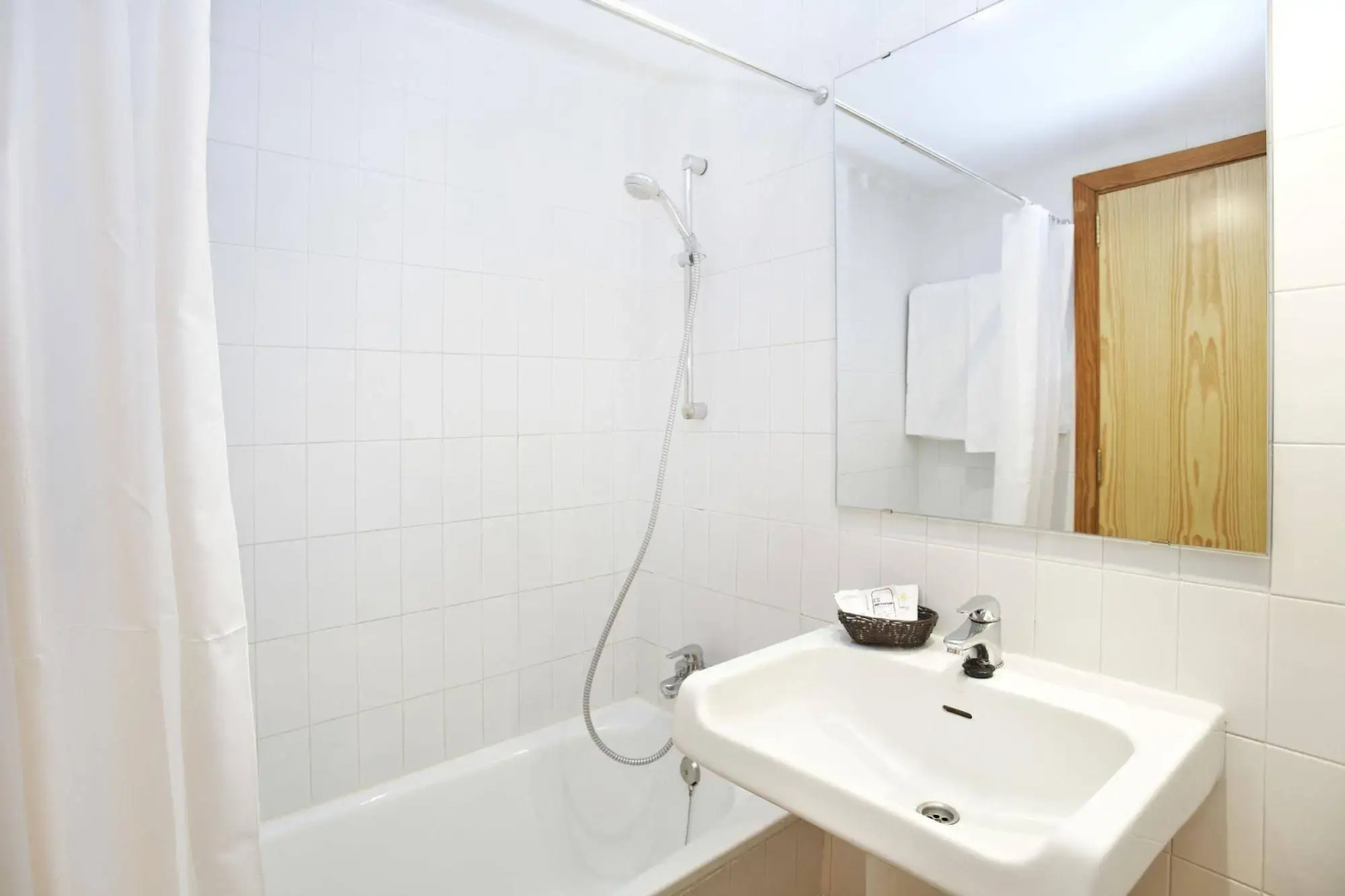 Universal Hotel Aquamarin