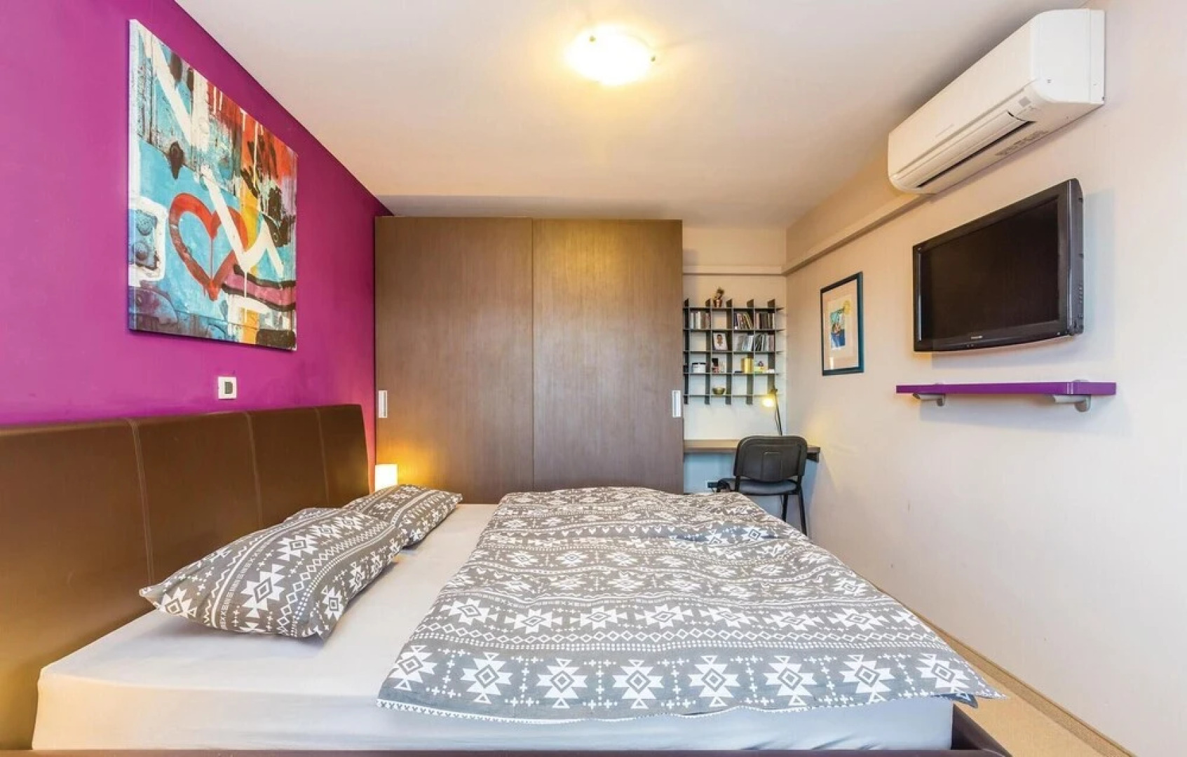 Awesome Home in Sveti Vid Dobrinjski with Hot Tub, WiFi & 6 Bedrooms