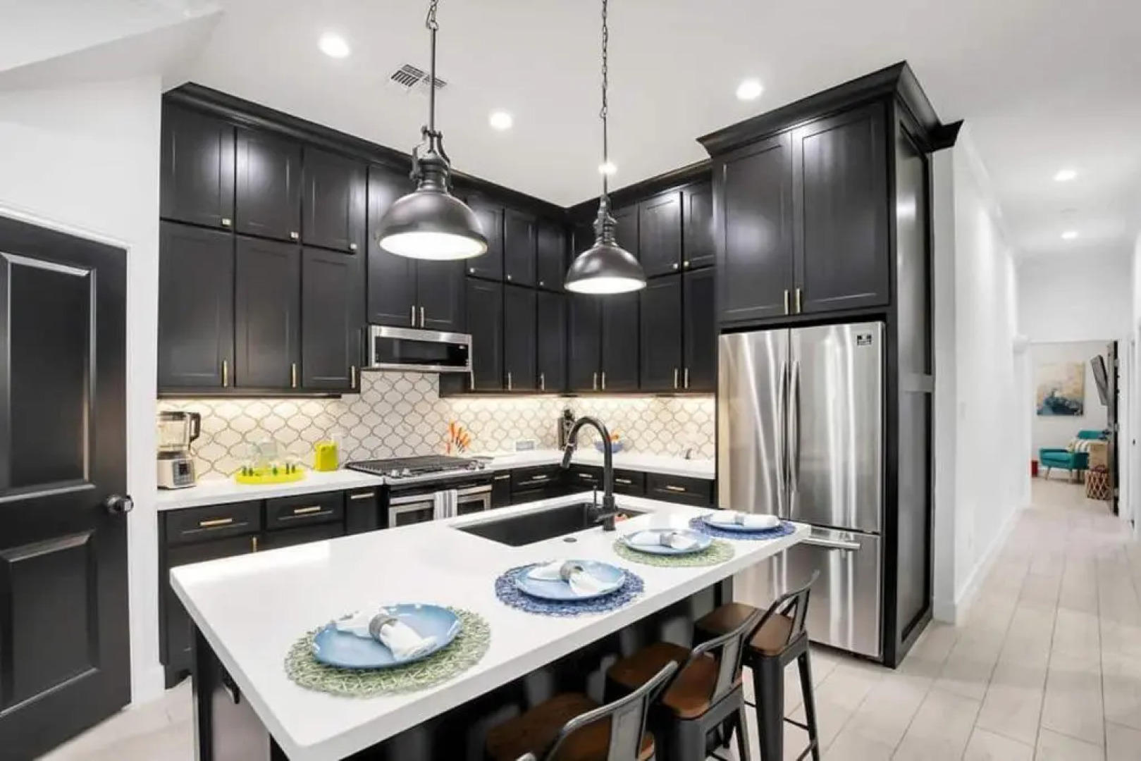 Luxurious Family-friendly Oasis with Laguna Views